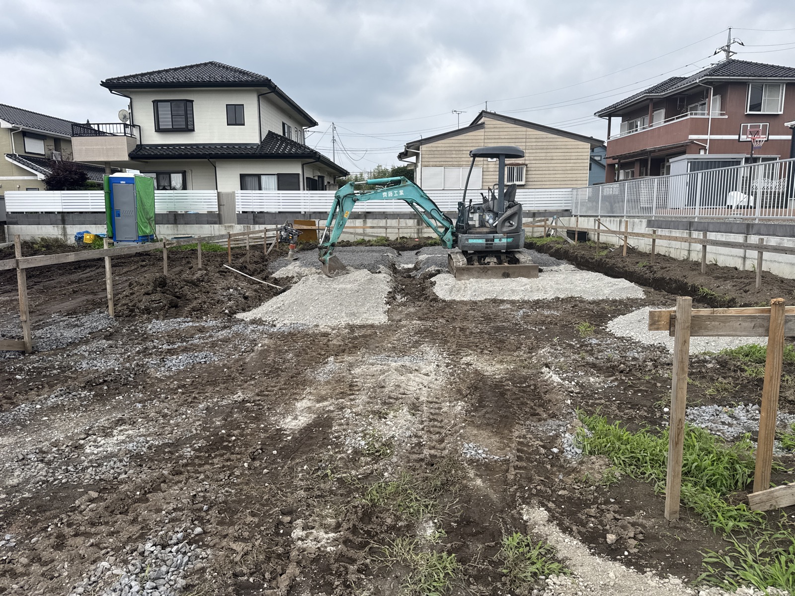 基礎工事が始まりました。